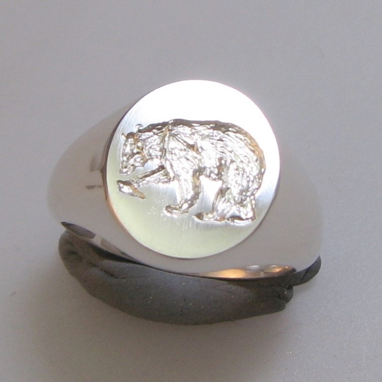 Bear  crest engraved signet ring