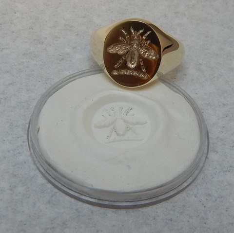 Bee Crest engraved signet ring